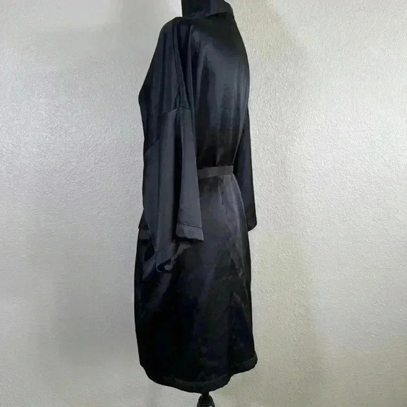 Victoria's Secret Angels Satin Kimono Robe Black Women One Size - Picture 4 of 11